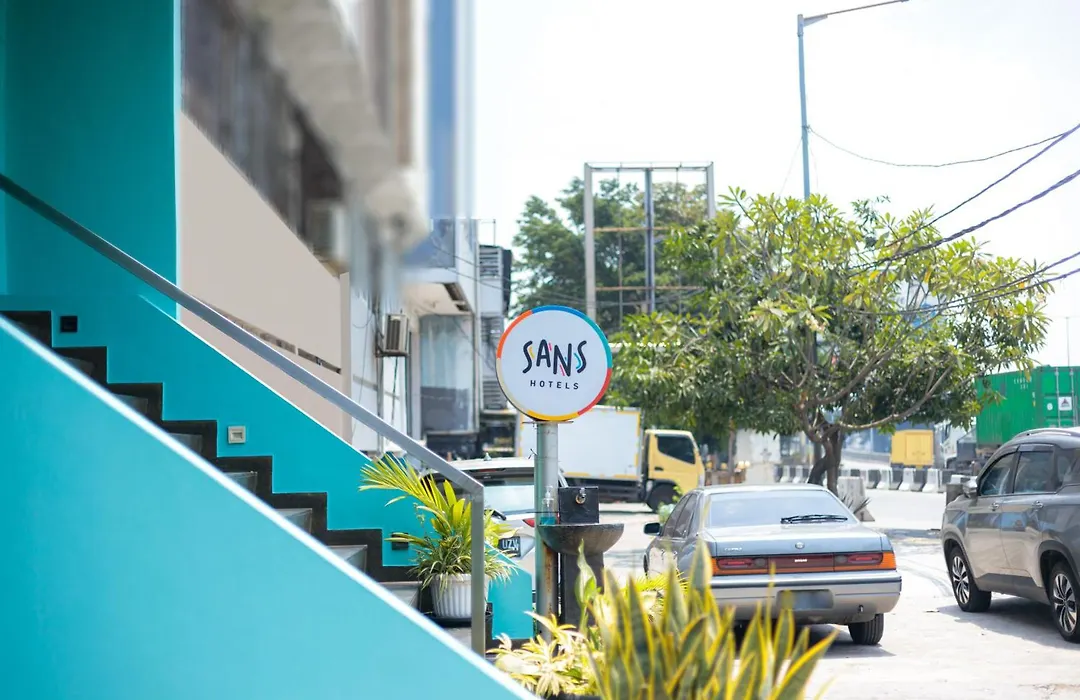 Sans Hotel Liv Ancol By Reddoorz-1